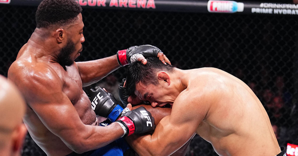 UFC 최정상급 파이터 정다운, 4연승 경기에서 패배… 우마르 시와의 대결서 판정패 결정 썸네일 이미지