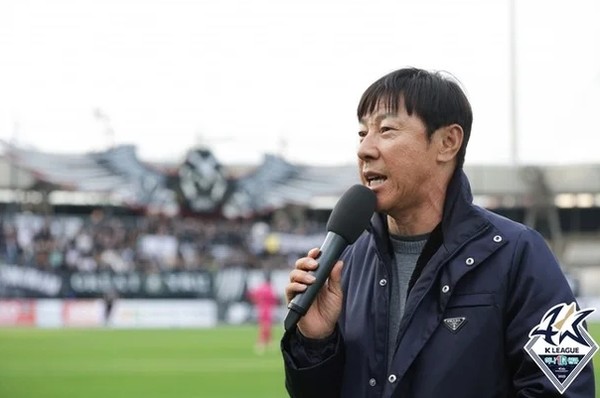 성남FC, '구단 레전드' 신태용이 비상근 단장으로 선임 썸네일 이미지